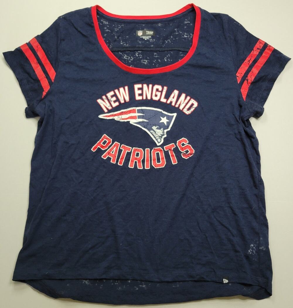 New England Patriot's NFL Shirt Women 2XL Shear Scoop Neck Short Sleeve Blue Red